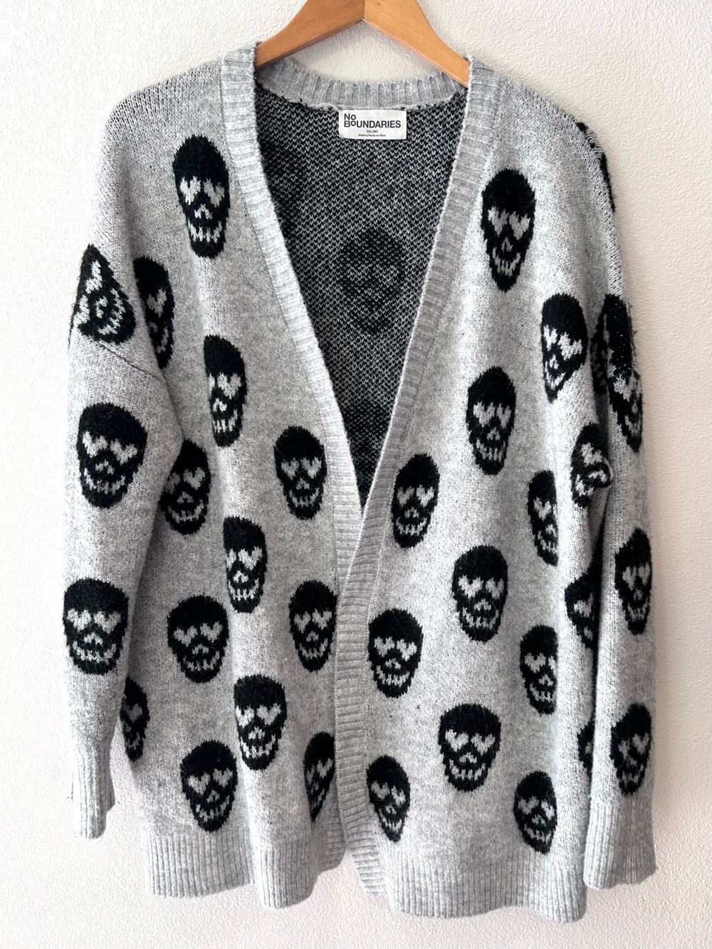 No Boundaries Gray Skulls Cardigan Gothcore Academia Oversized Plus Size XXL